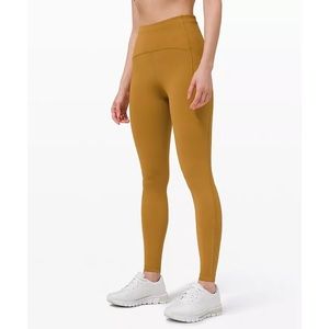 NWT Swift Speed High Rise Tight 28”